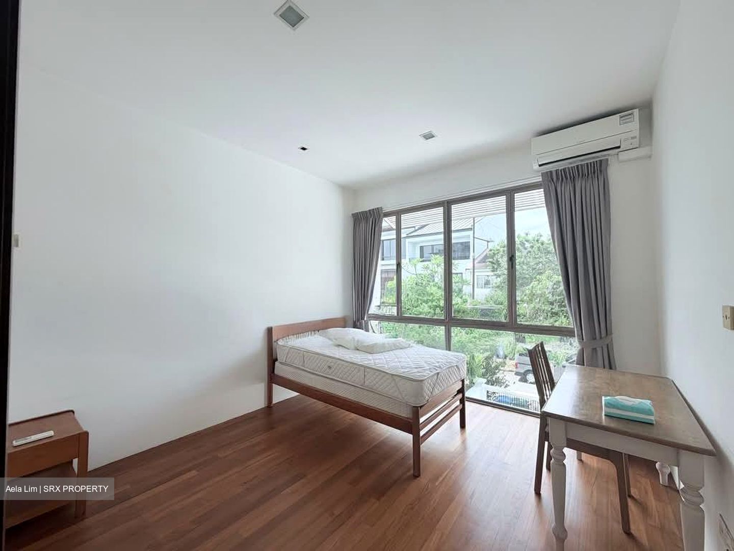 Siglap Park (D15), Terrace #563470111